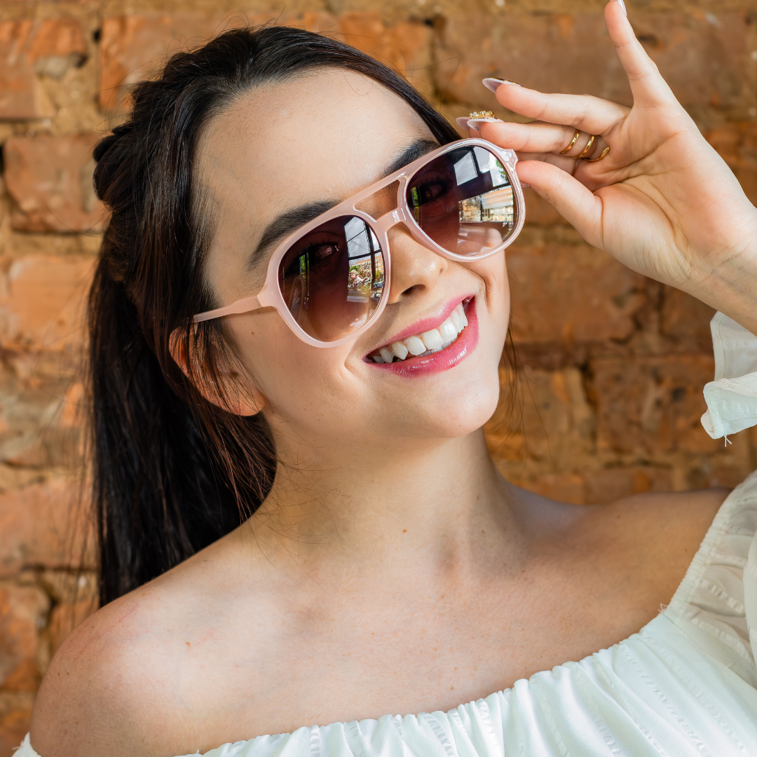Gloria Sunglasses | Pink | Lifestyle