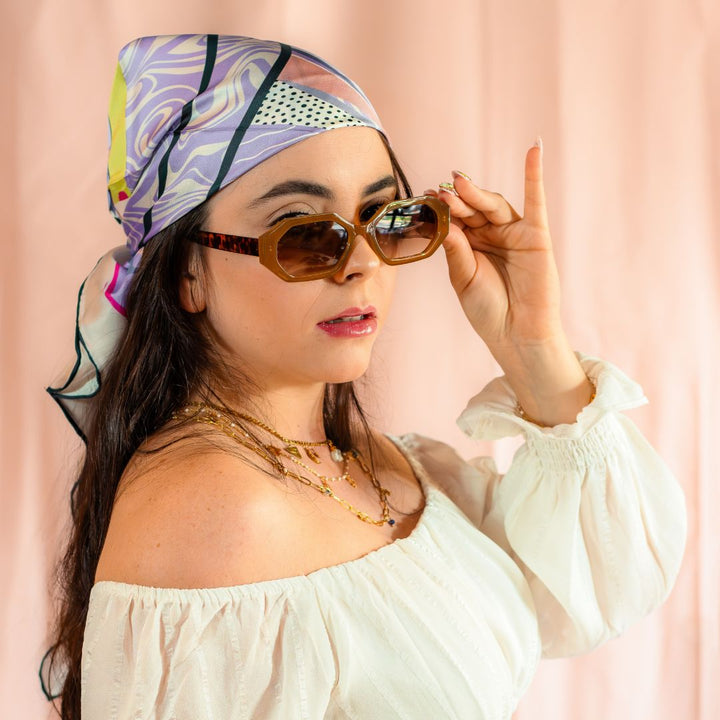 NinaSunglasses_HoneyTortoise_Model